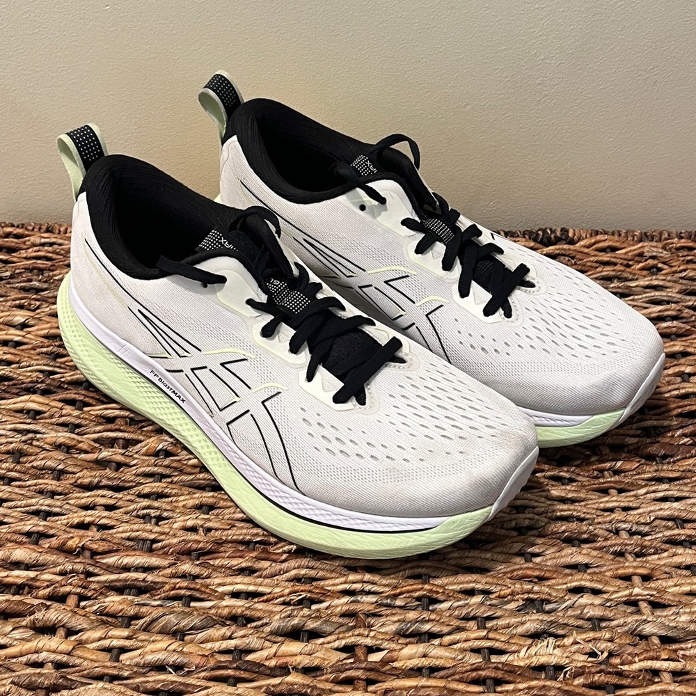 Holiday Sale! Glideride Max, Men’s size 10, Color Birch/Black